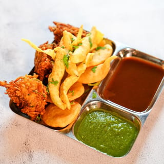 MIXED PAKORA PLATTER
