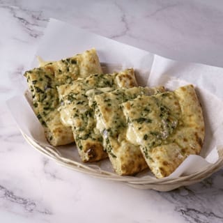 SPINACH CHEESE NAAN